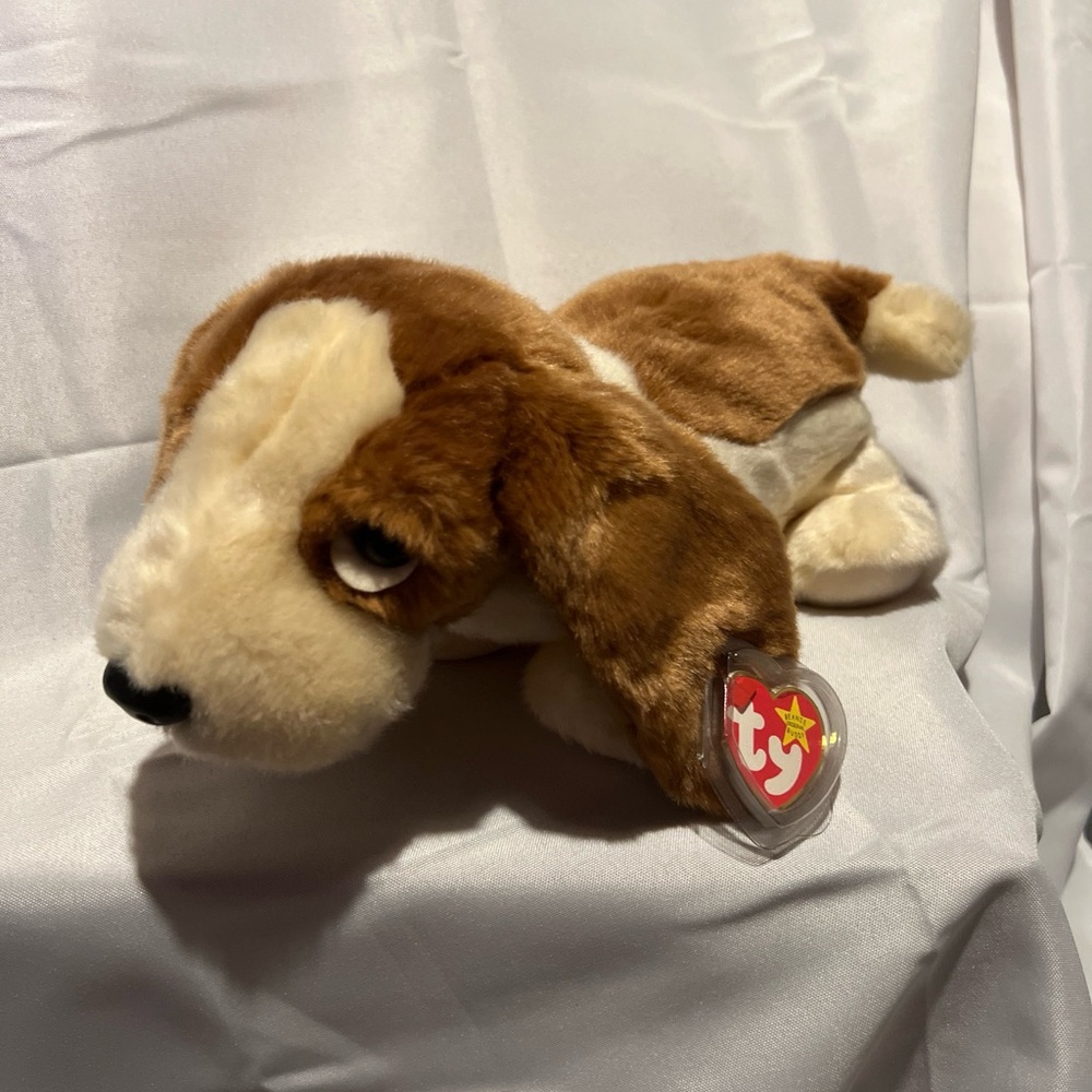 Vintage 1998 Ty Beanie Buddy Tracker Basset Hound Puppy Dog Plush Stuffed Animal